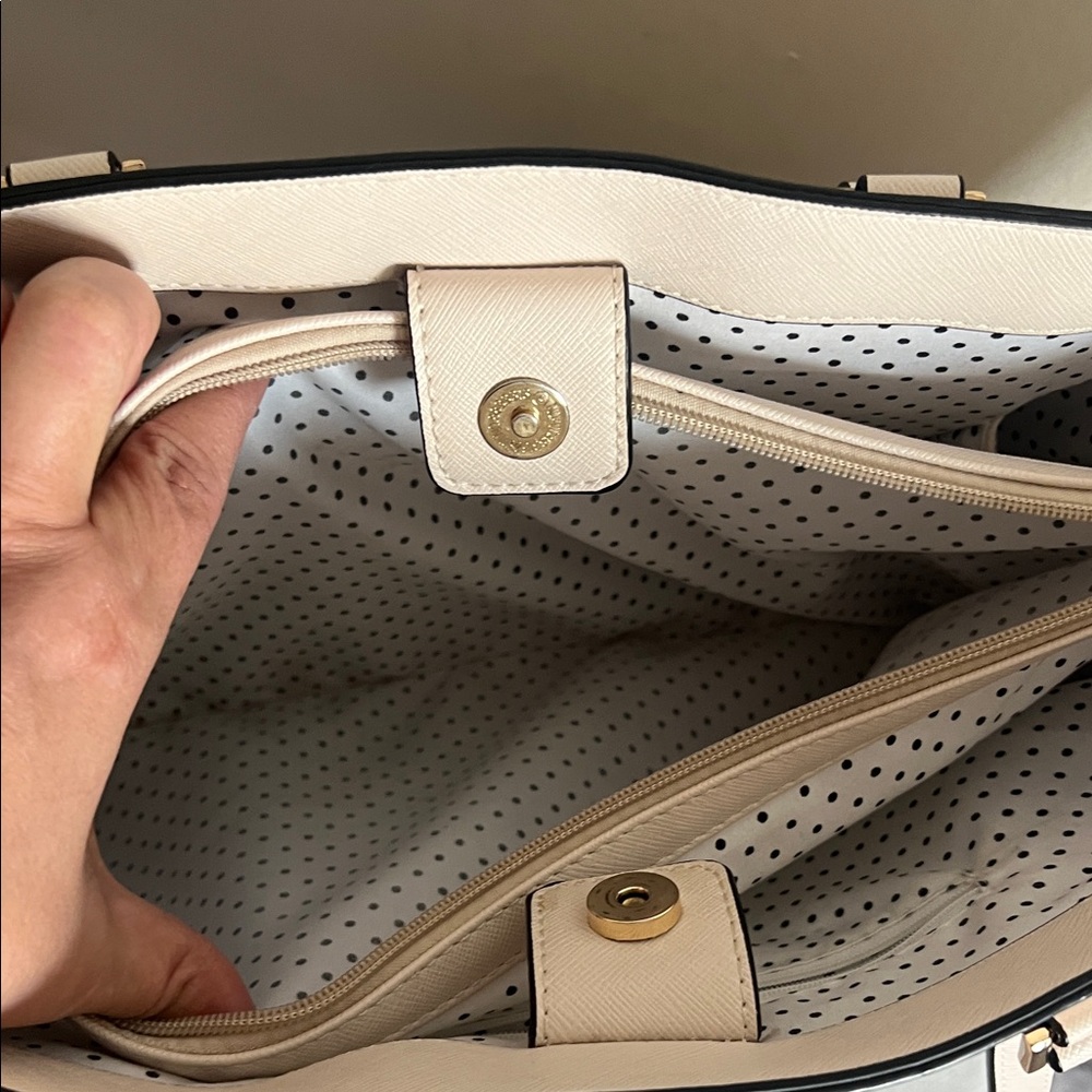 Vanessa Williams Cream Tote Bag with Double Straps - Picture 5 of 14